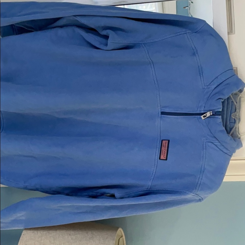 Vineyard vines shep and Ian sweatshirt